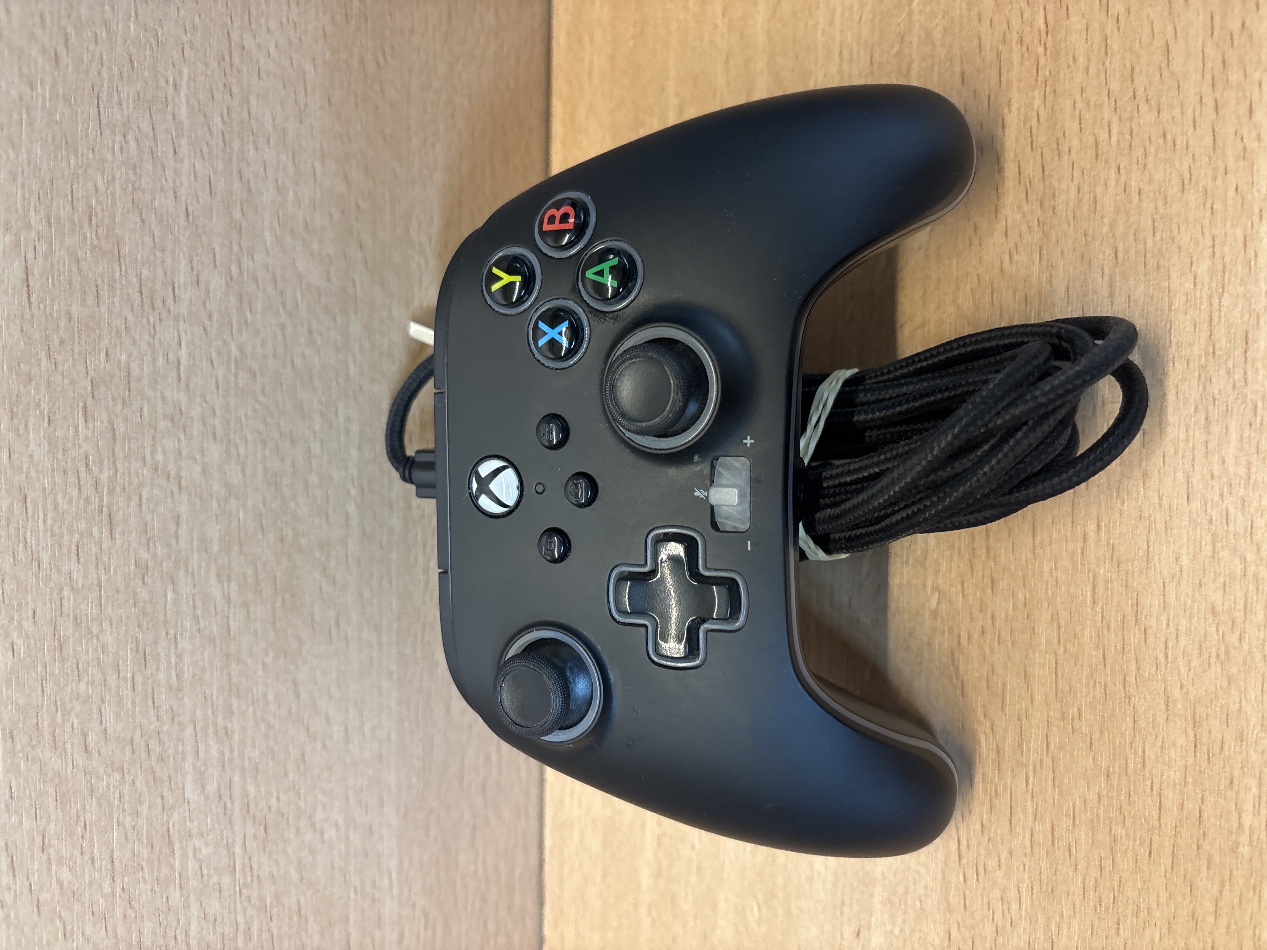 Manette filaire PowerA pour Xbox