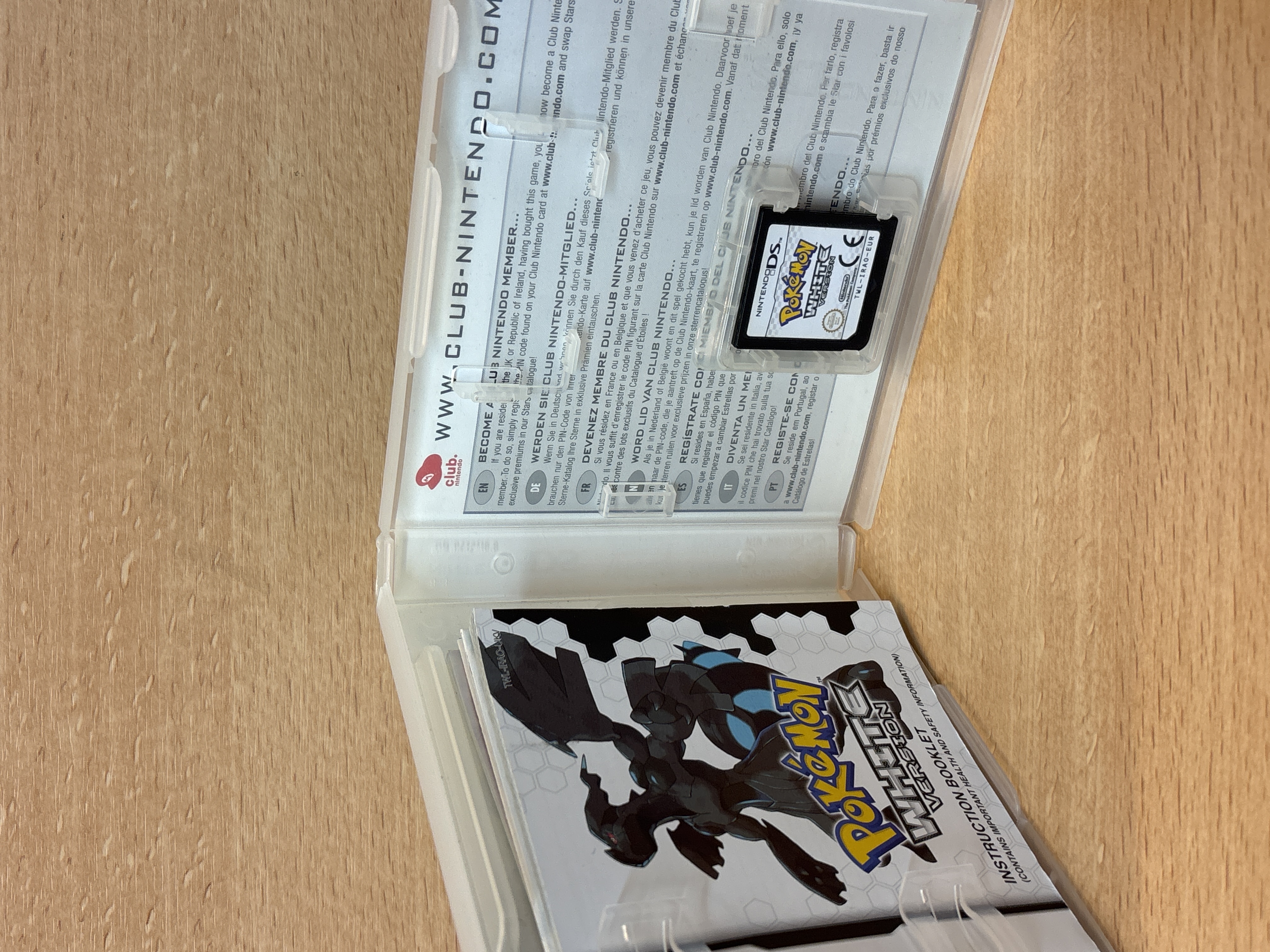 Pokémon Version Blanche sur Nintendo DS complet — photo 2