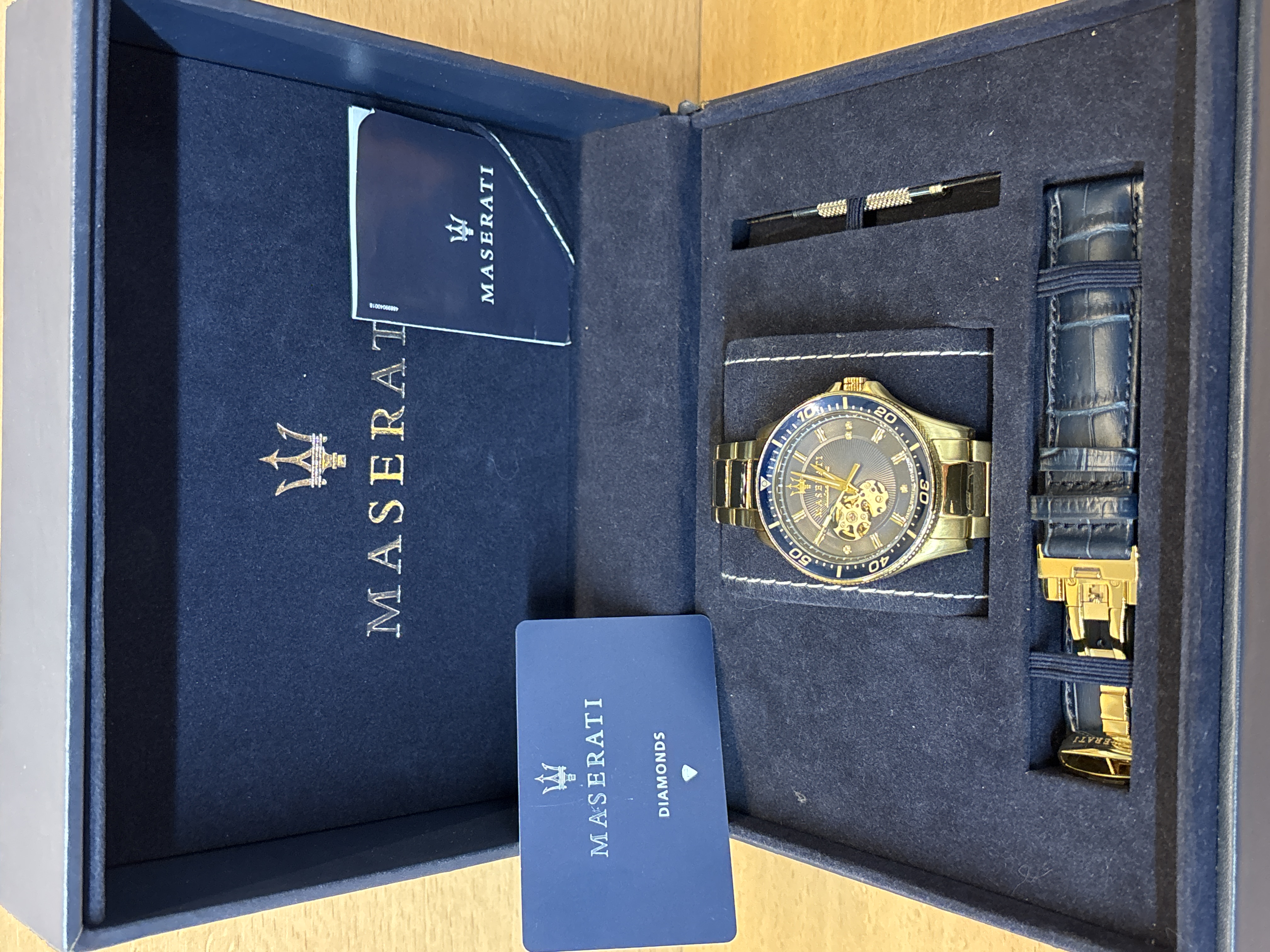 Montre automatique Maserati Diamonds édition limitée acier doré