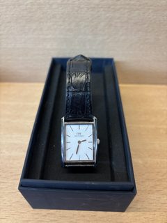 Montre Daniel Wellington Bound rectangulaire acier bracelet cuir noir