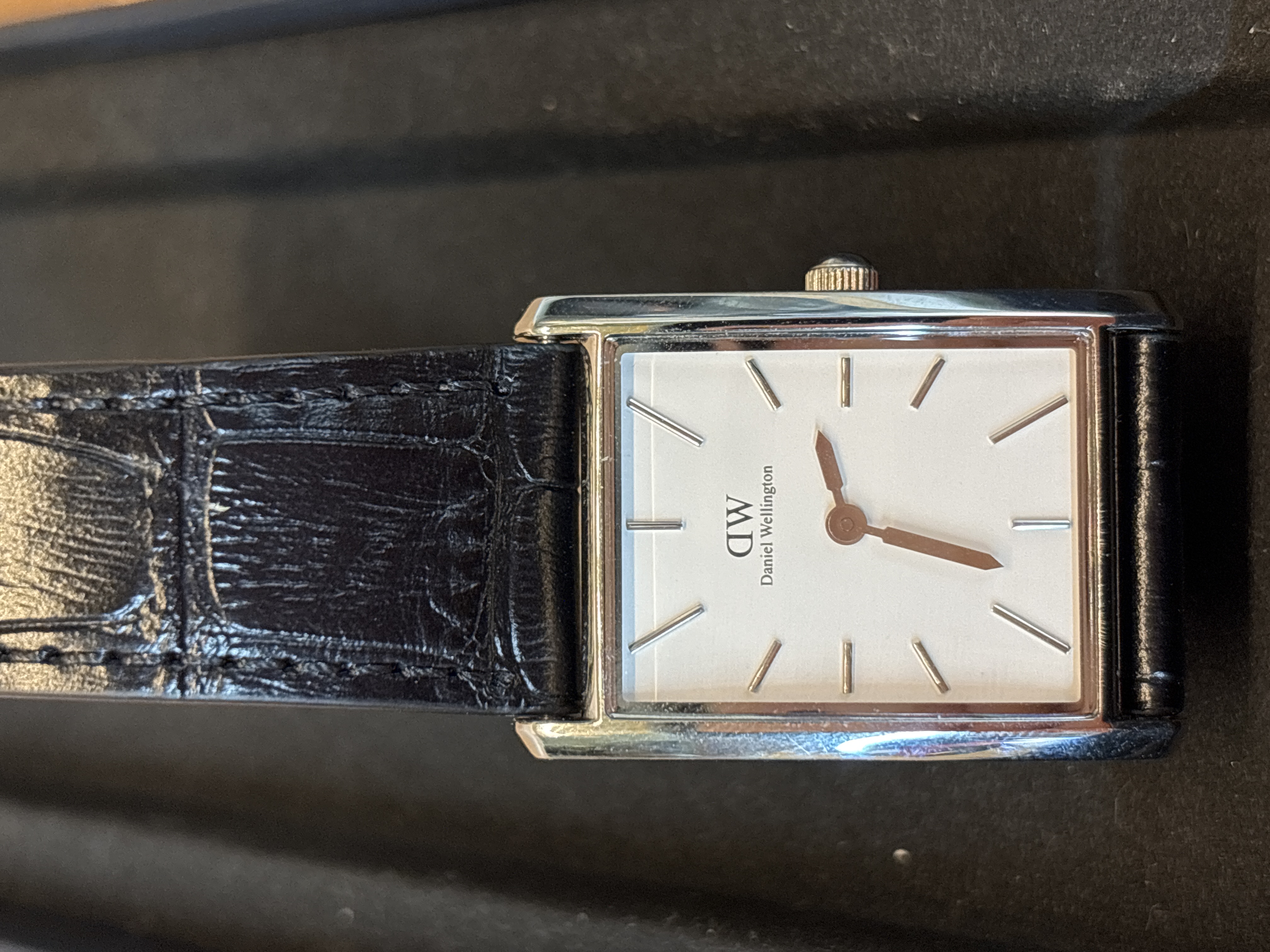Montre Daniel Wellington Bound rectangulaire acier bracelet cuir noir — photo 2
