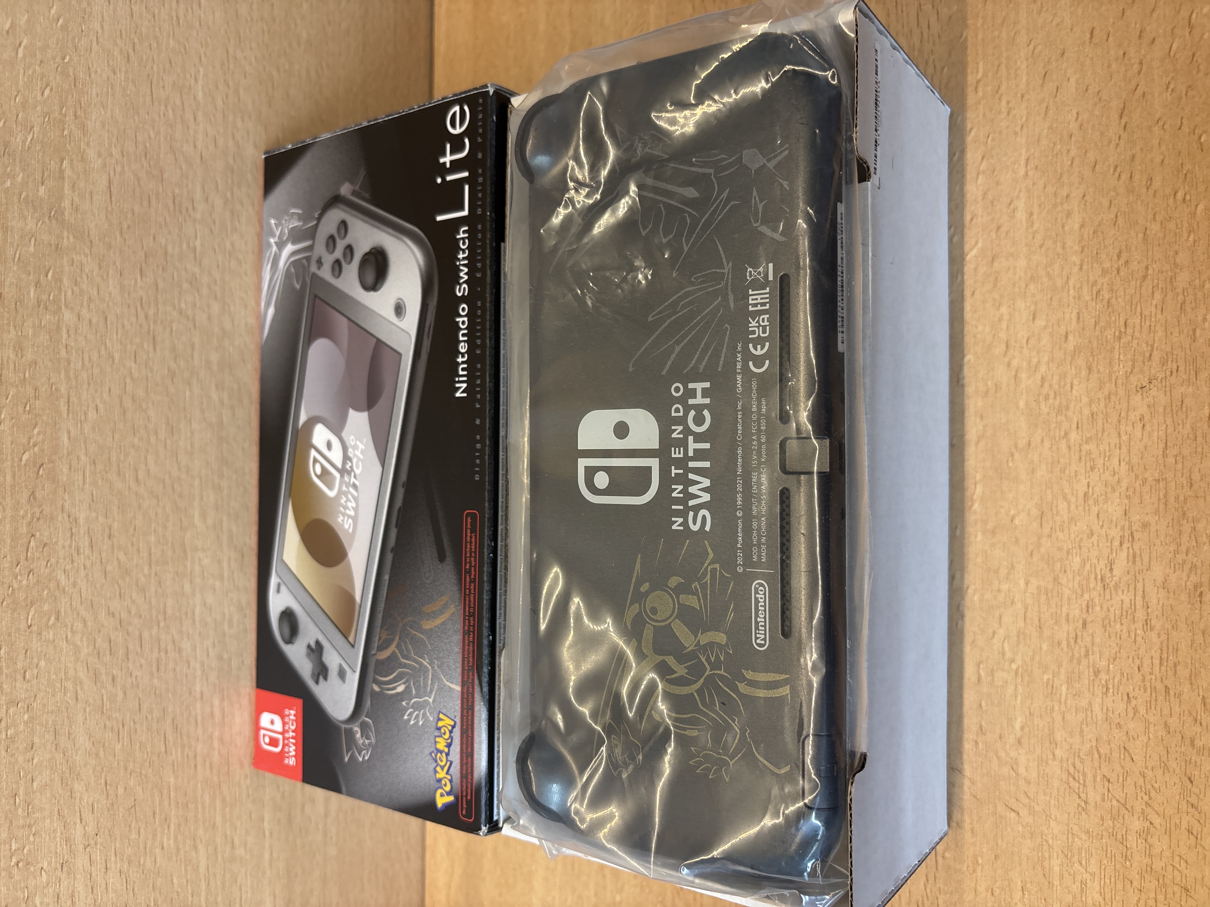 Nintendo Switch Lite Dialga & Palkia édition Pokémon complète — photo 2