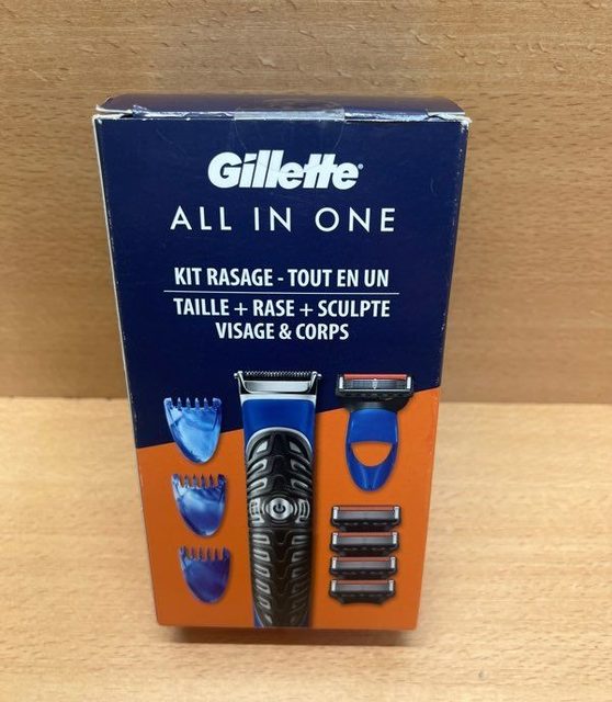 Kit rasage Gillette All In One neuf tondeuse visage et corps