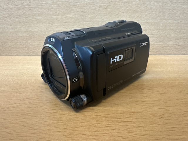 Caméscope Sony HDR-PJ810E Full HD avec projecteur intégré