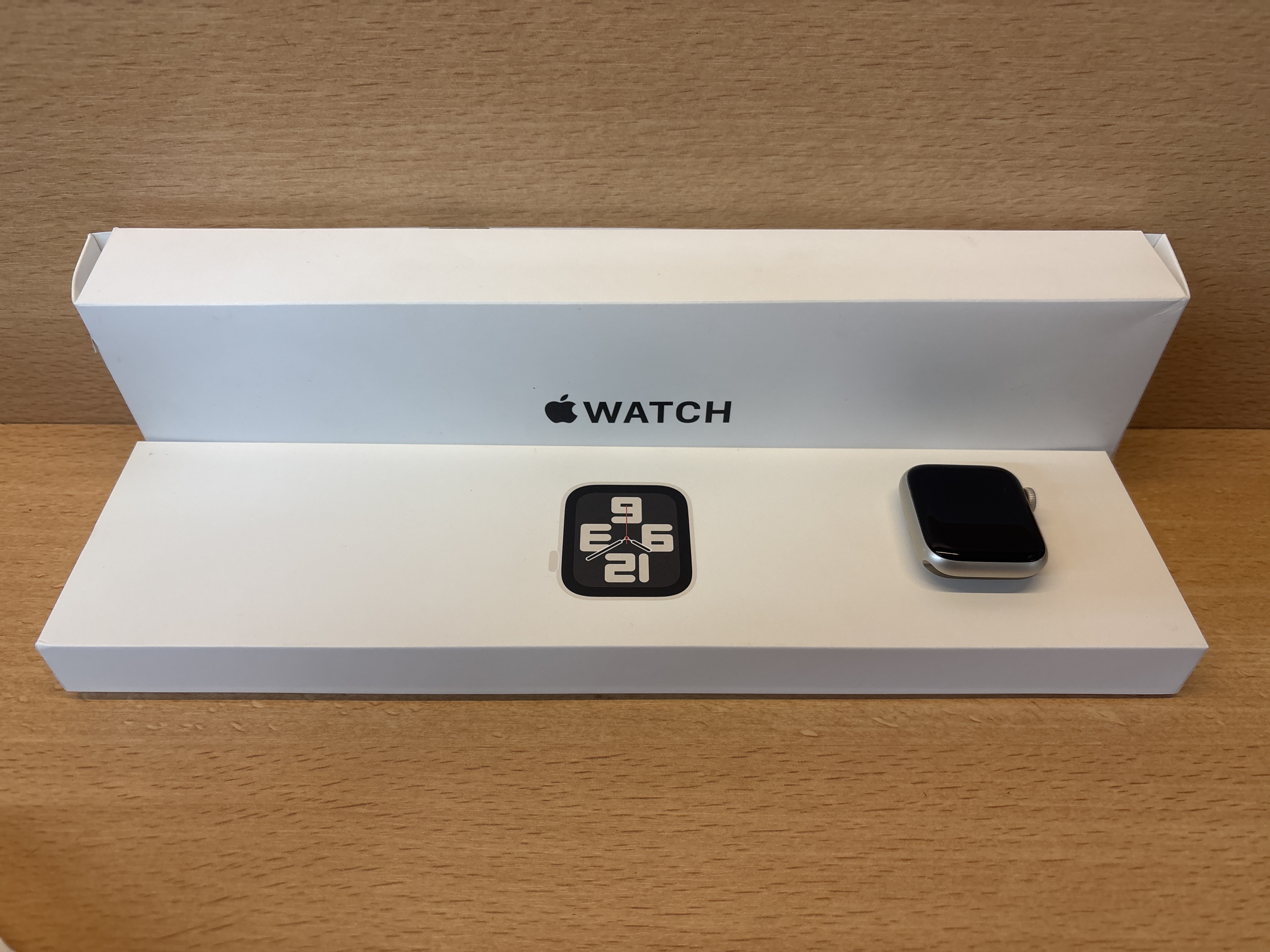 Apple Watch SE 2 GPS 40 mm aluminium starlight A2722