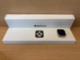 Apple Watch SE 2 GPS 40 mm aluminium starlight A2722 — photo 1