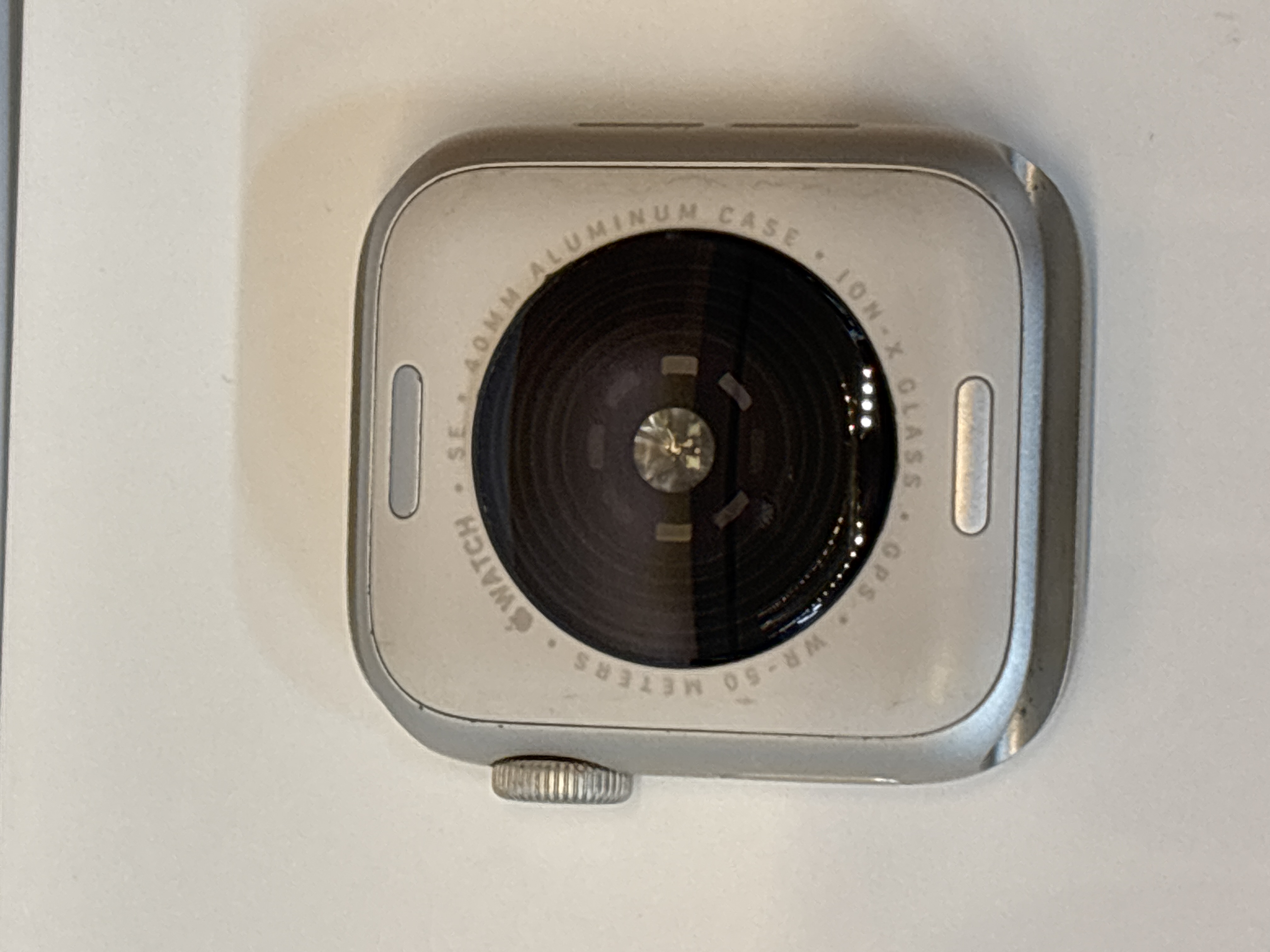 Apple Watch SE 2 GPS 40 mm aluminium starlight A2722 — photo 2