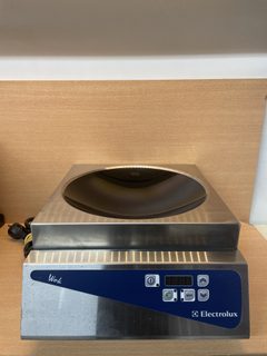 Plaque wok à induction professionnelle Electrolux Libero DW/H1 CE 3200 W